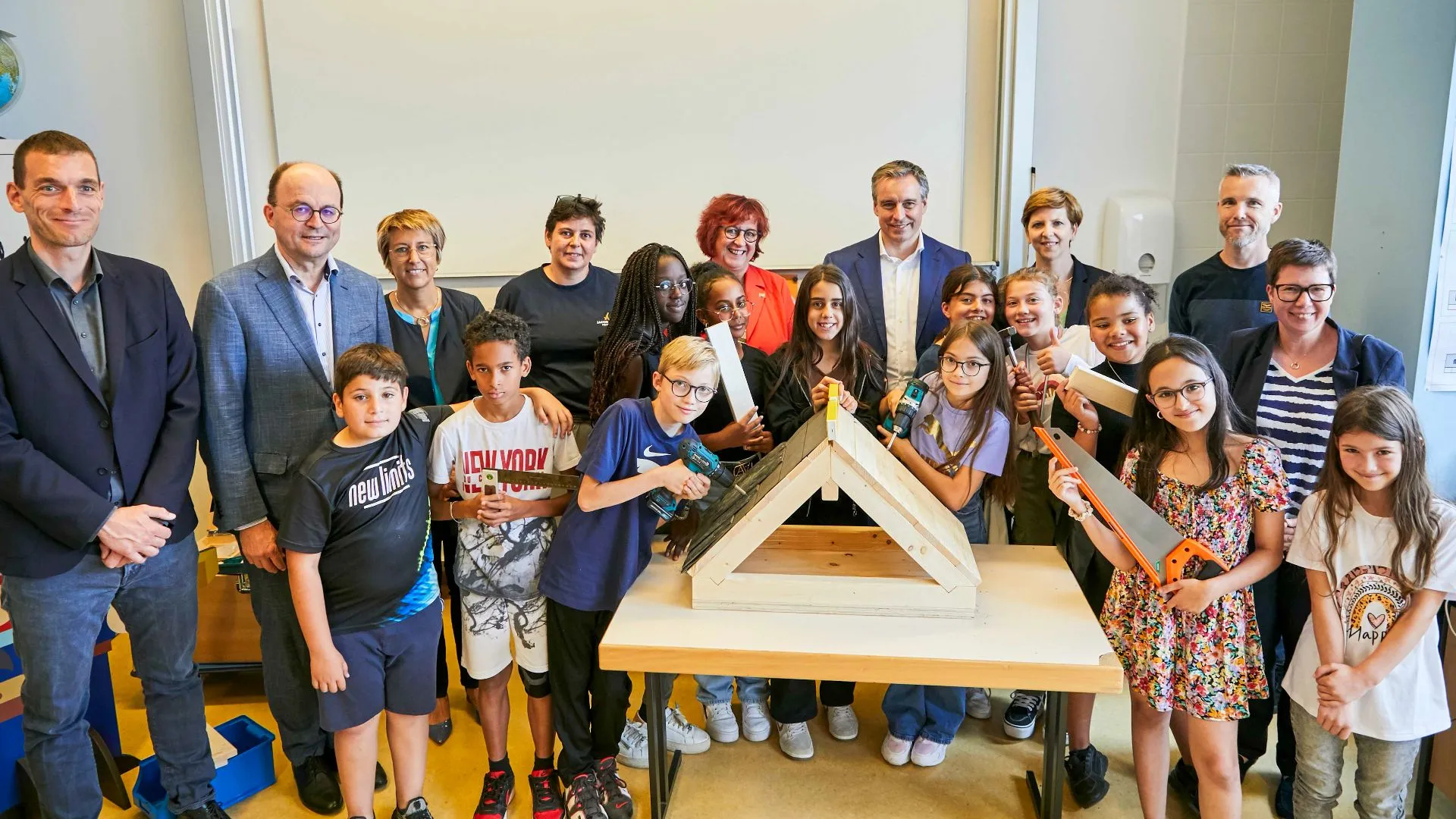 „Hallo Handwierk“ – Begeisterung für das Handwerk in der Grundschule erleben